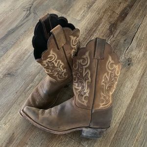Justin Snip Toe Cowboy Booties
